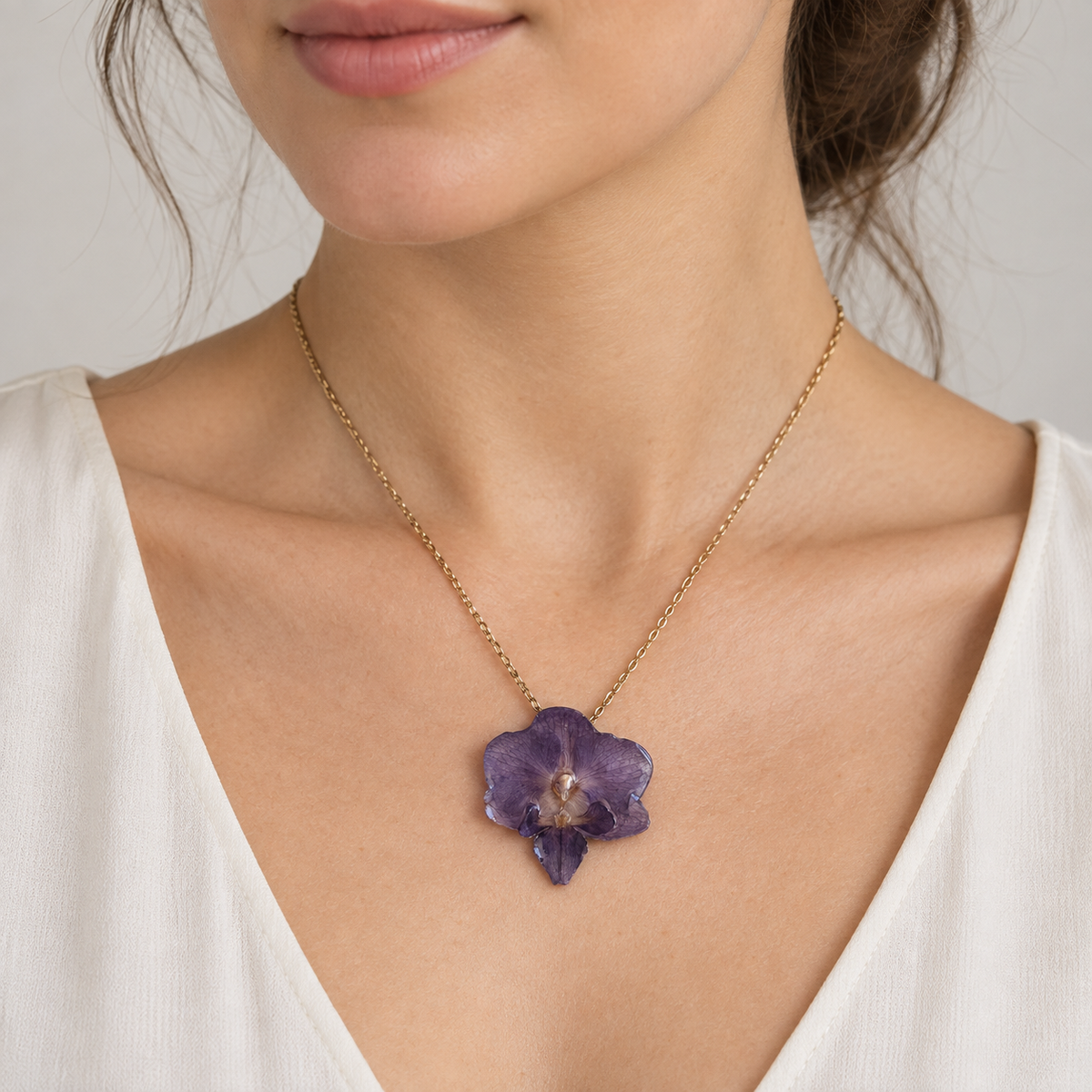 Collar Índigo Nocturno · Orquídea preservada