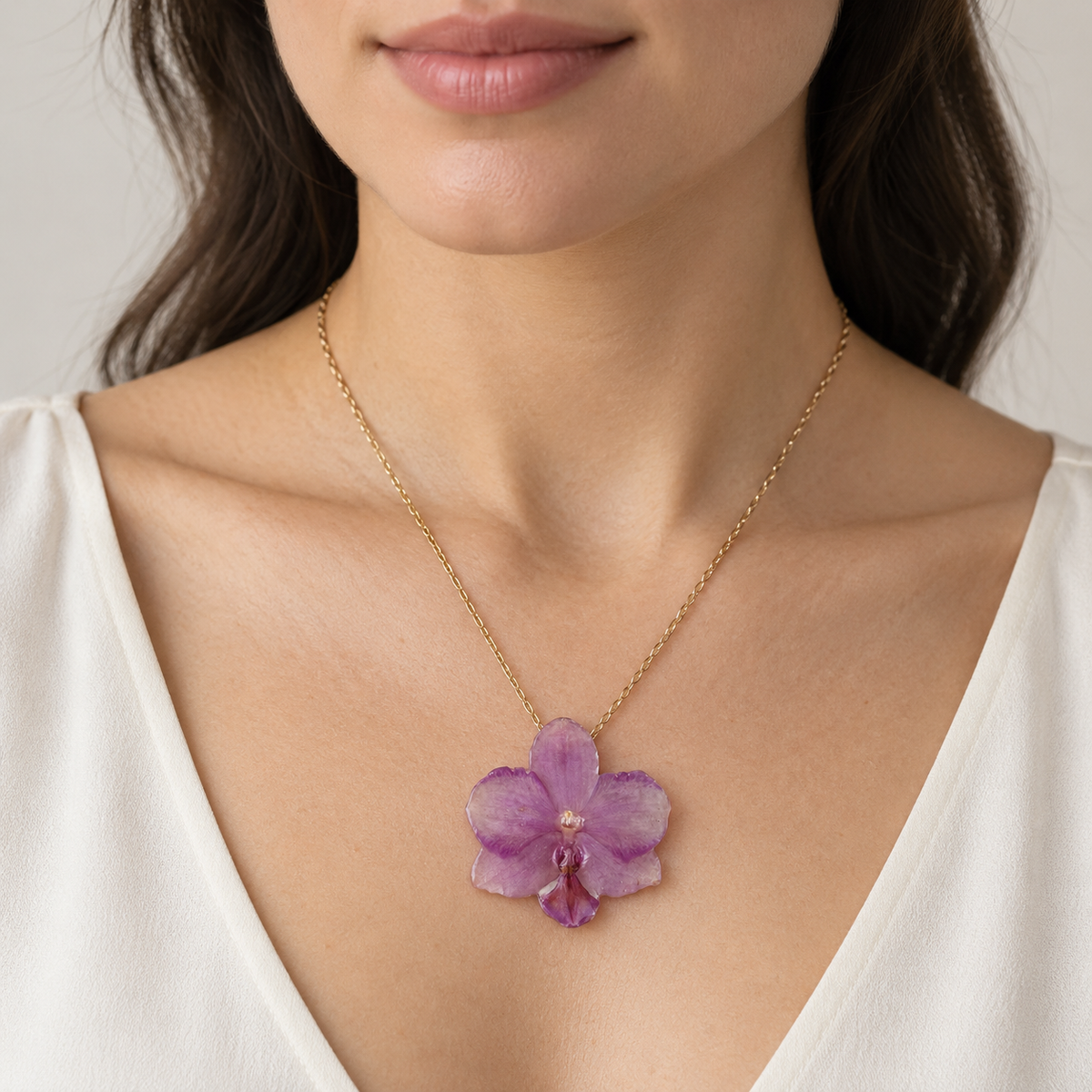 Collar Malva Intenso · Orquídea preservada