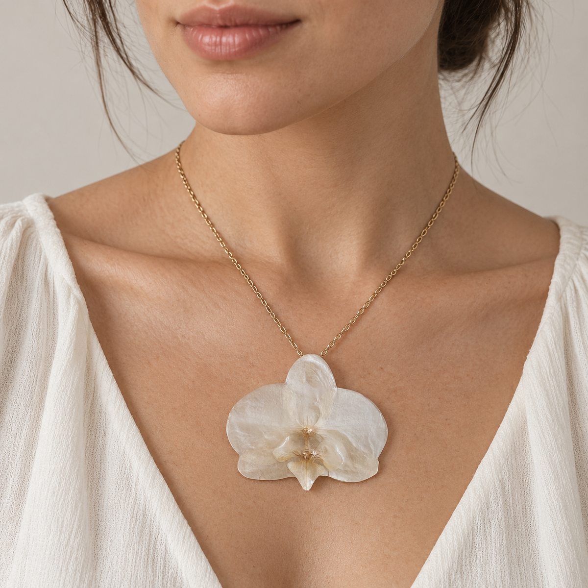 Collar Marfil Puro · Orquídea preservada